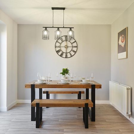 Mersey Way, Spacious 3 Bed Home, Close To Sheffield City Centre & Free Driveway Parking - Perfect For Workers, Groups & Families - Hosted By Stay Host Save Экстерьер фото