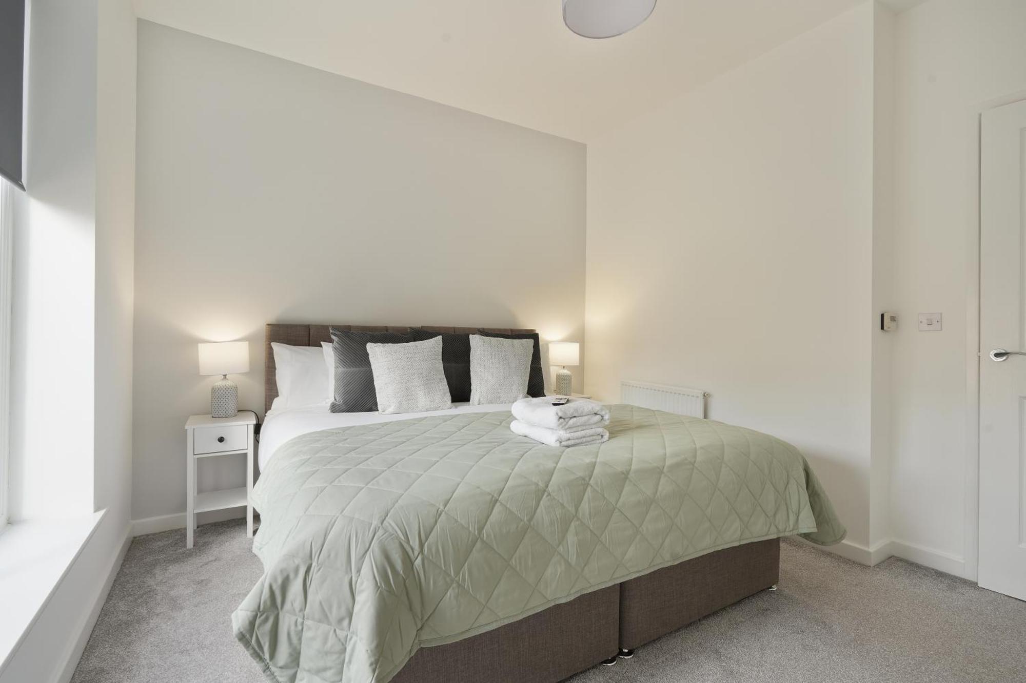 Mersey Way, Spacious 3 Bed Home, Close To Sheffield City Centre & Free Driveway Parking - Perfect For Workers, Groups & Families - Hosted By Stay Host Save Экстерьер фото