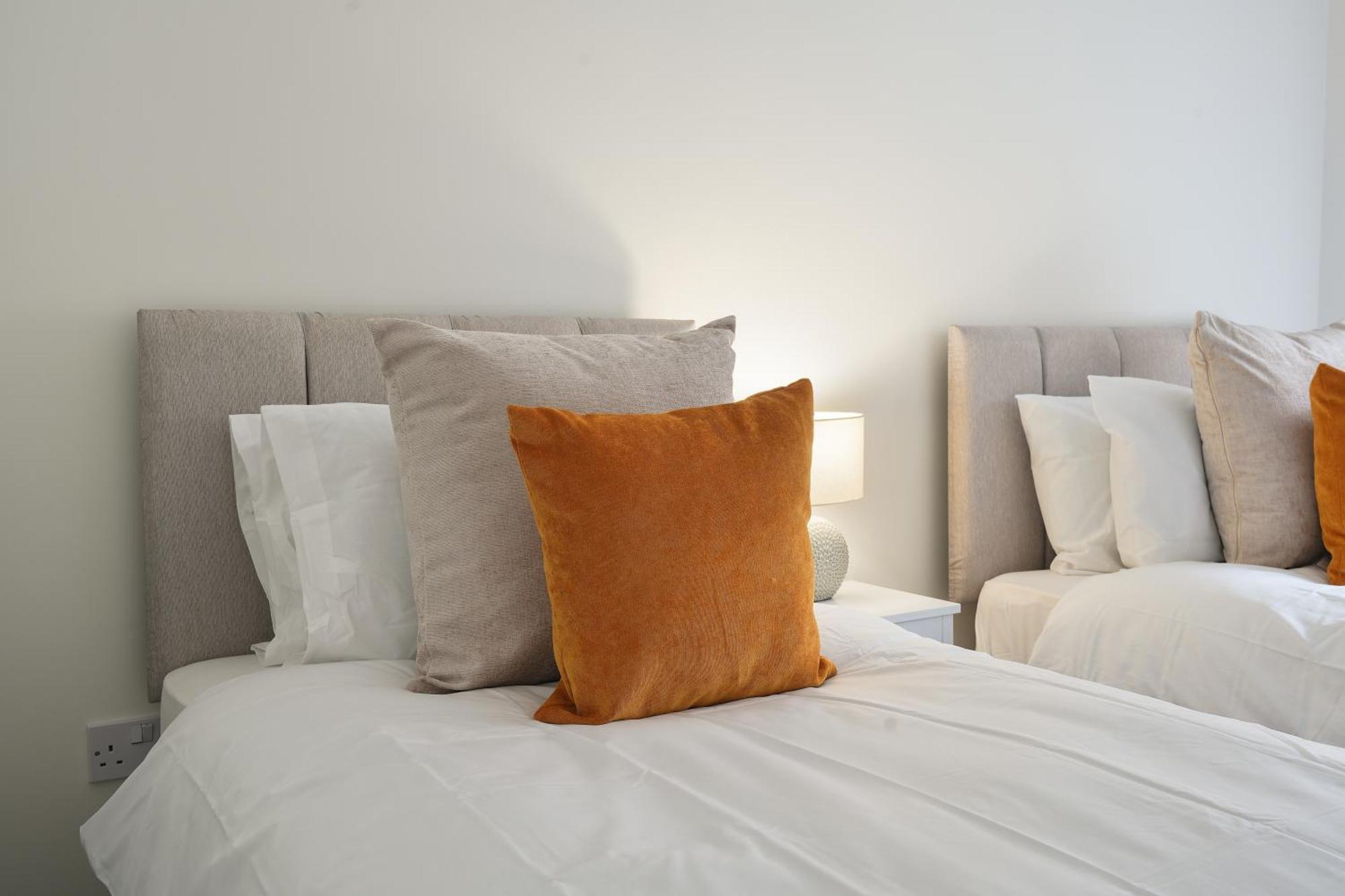 Mersey Way, Spacious 3 Bed Home, Close To Sheffield City Centre & Free Driveway Parking - Perfect For Workers, Groups & Families - Hosted By Stay Host Save Экстерьер фото